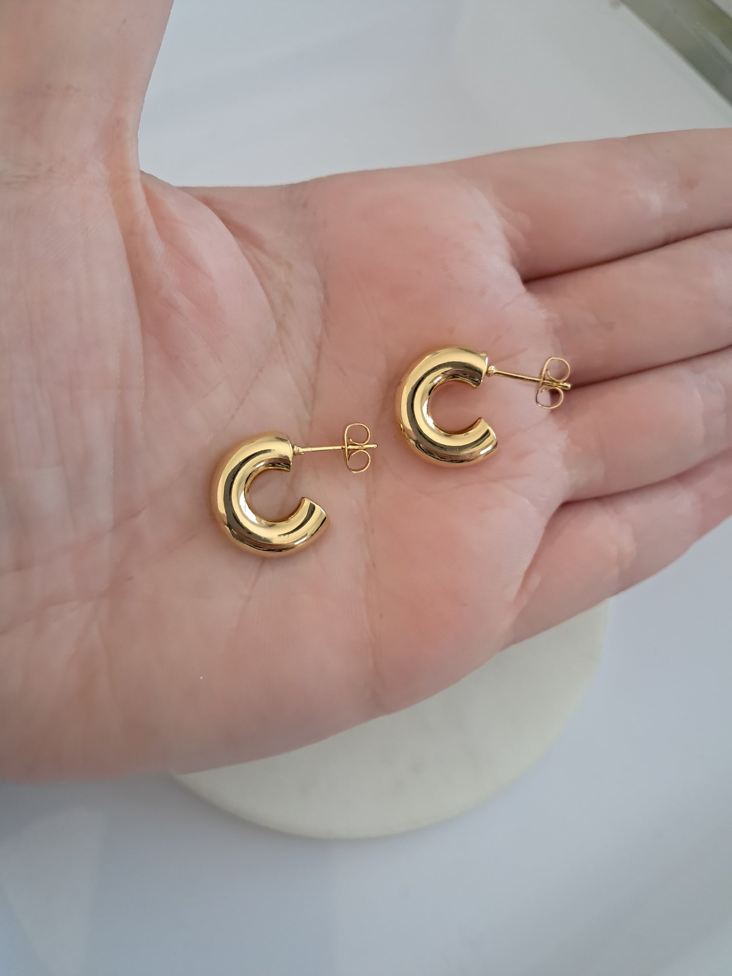 Mini chunky earrings