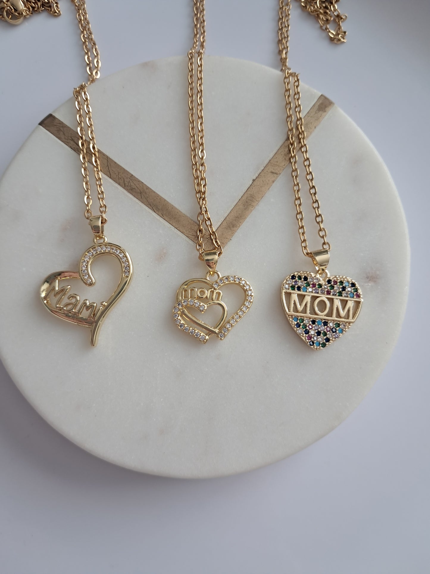 Mom y Mami necklaces