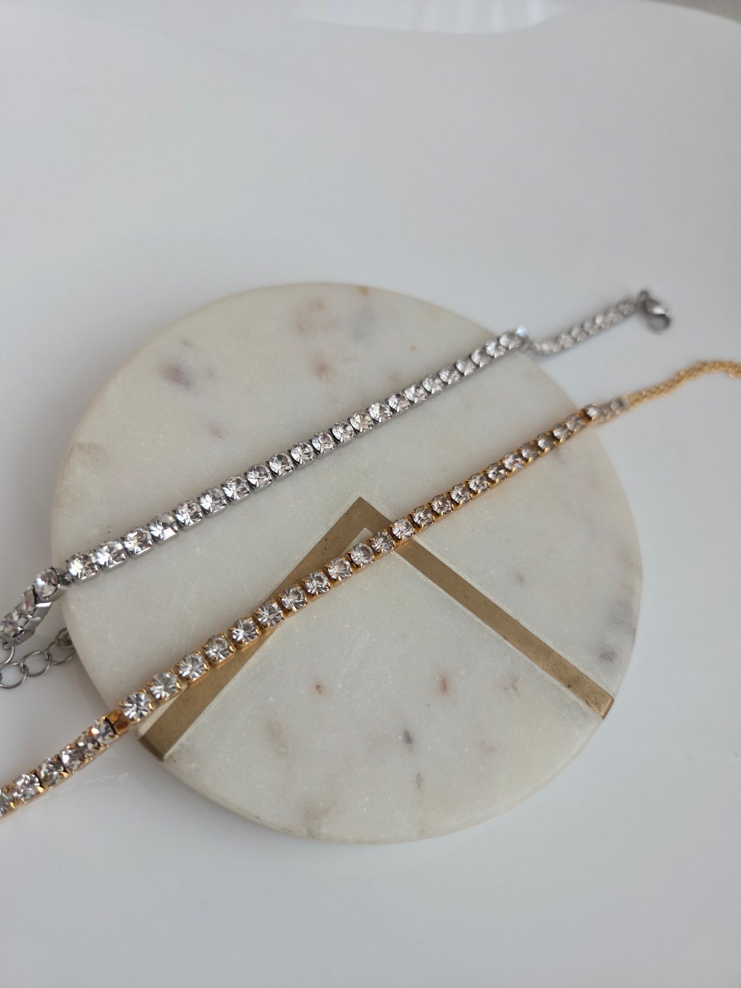 Tennis bracelet
