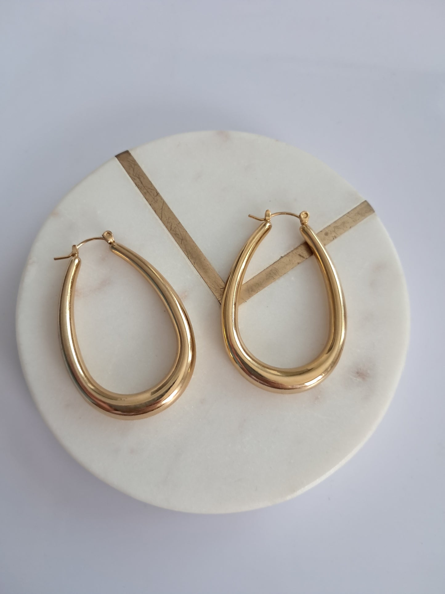 Oval hoops