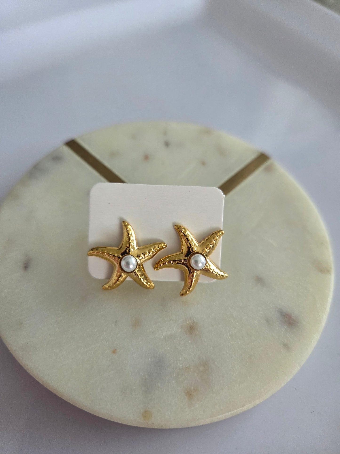 Stud estrella de mar y perla